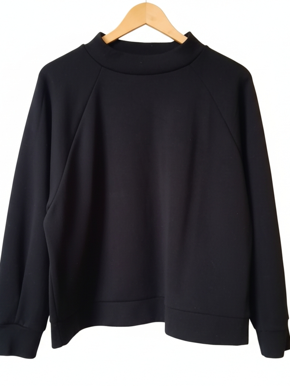 crown & ivy Black Crop Lightweight Sweatshirt